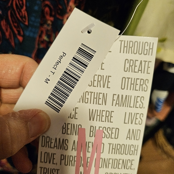 Lularoe Perfect T Size M NWT - Picture 5 of 7